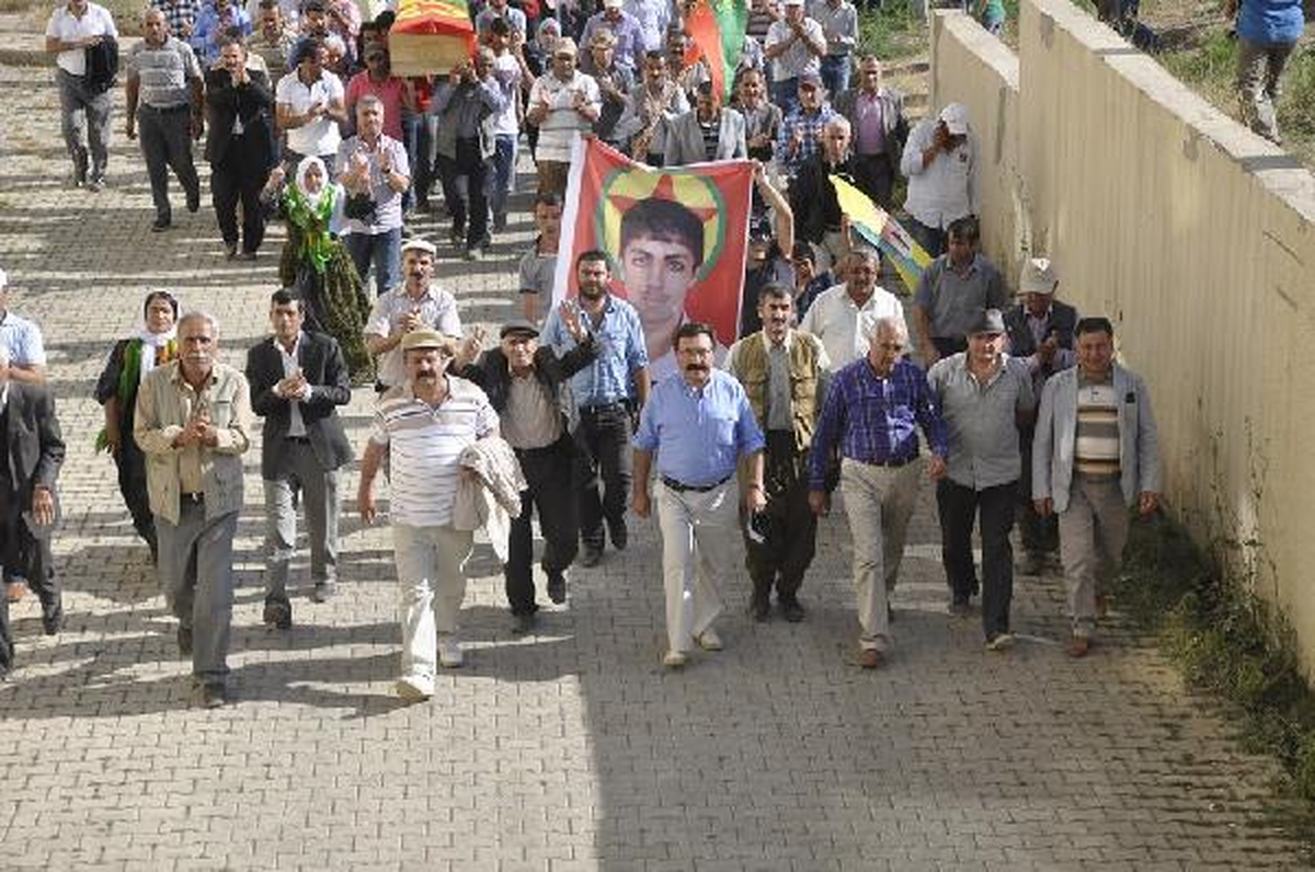 Geçen Yıl Öldürülen PKK\'lının Cenazesi Hakkari\'ye Getirildi
