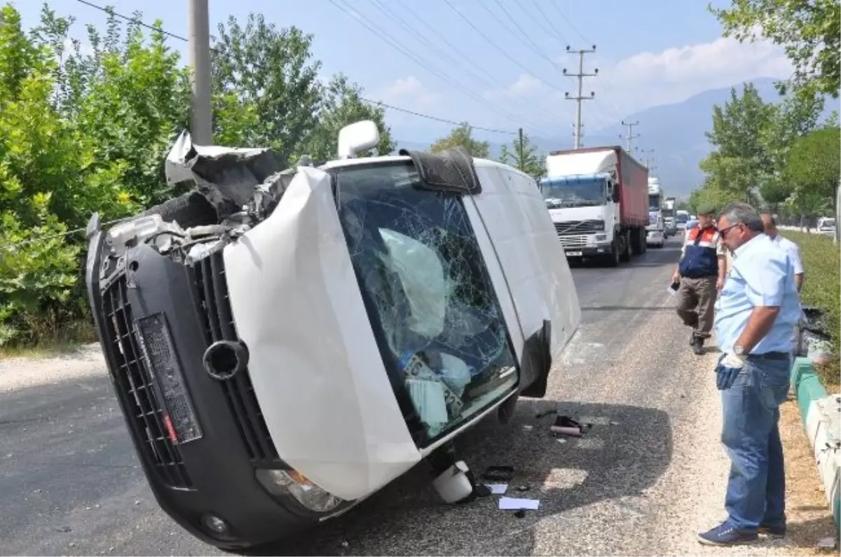 İnegöl\'deki Trafik Kazası