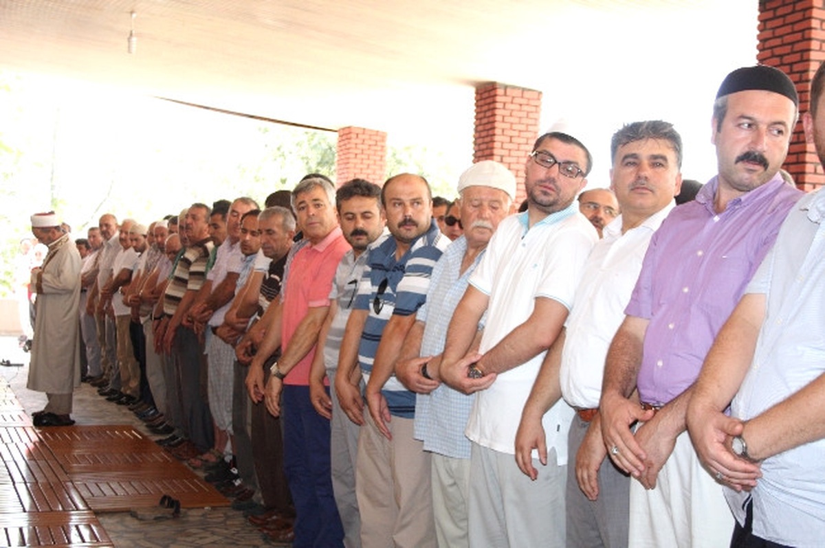 Manavgat\'ta Mısır\'da Ölenler İçin Gıyabi Cenaze Namazı Kılındı