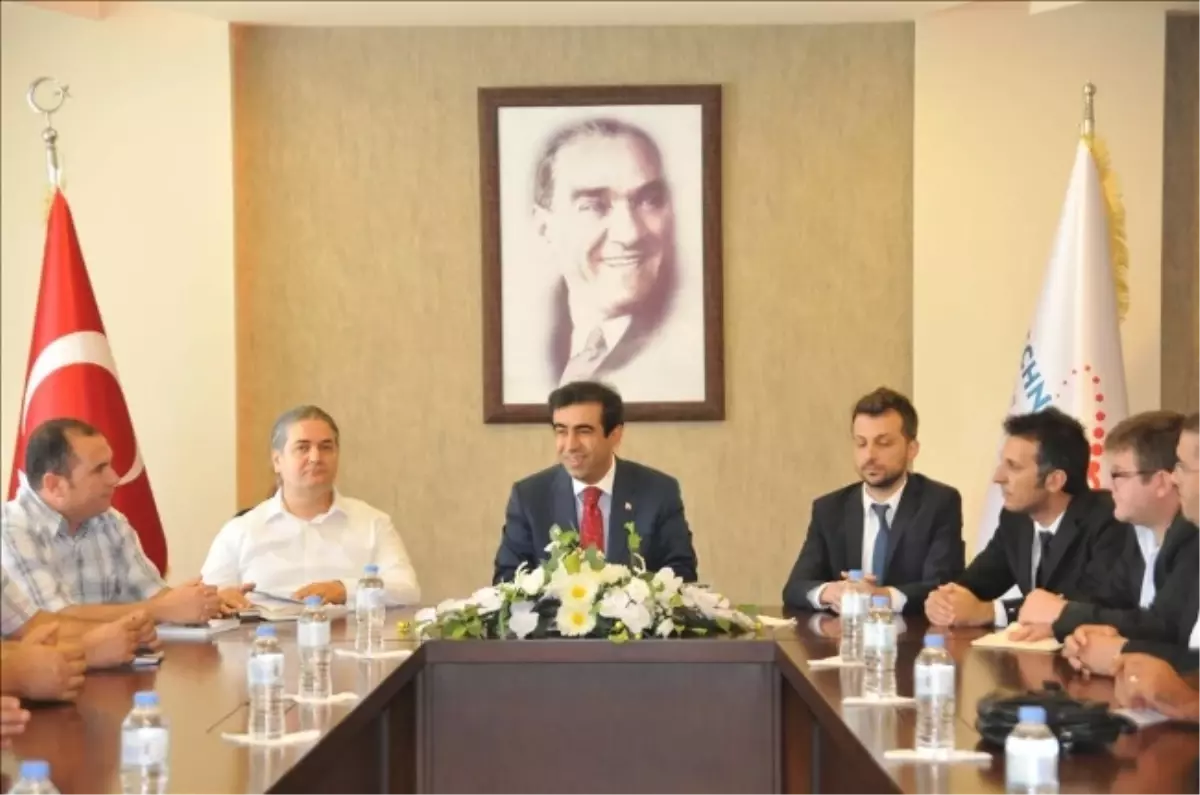 Mersin\'de \'Teknoloji ve Vizyon\' Toplantısı