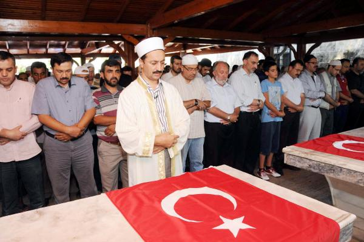 Mısır\'da Ölenler İçin Antalya\'da Gıyabi Cenaze Namazı