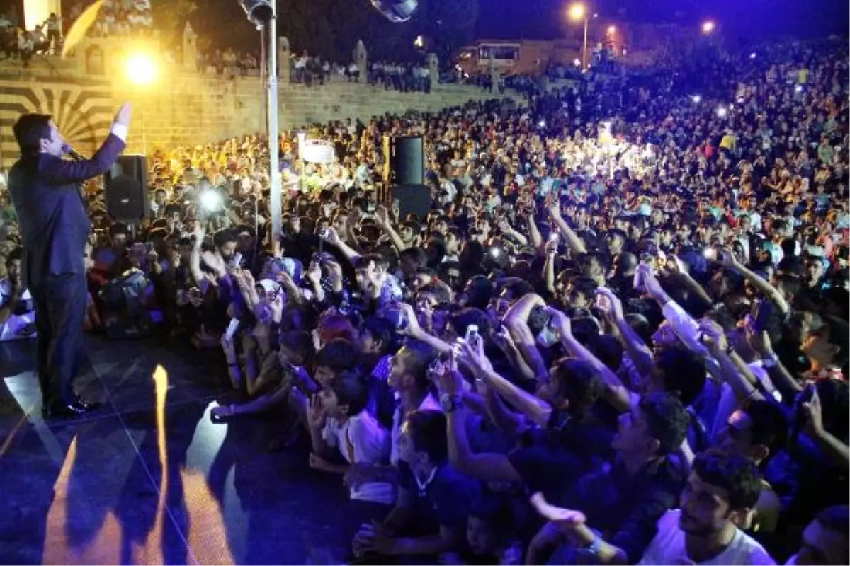 Mısır\'daki Olaylar Nedeniyle Yaz Konserleri İptal Edildi