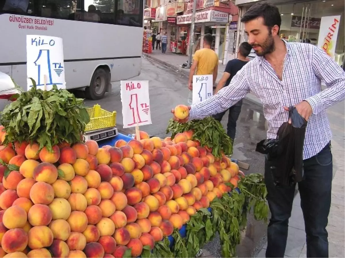 Şeftali 1 TL\'ye Kadar Düştü