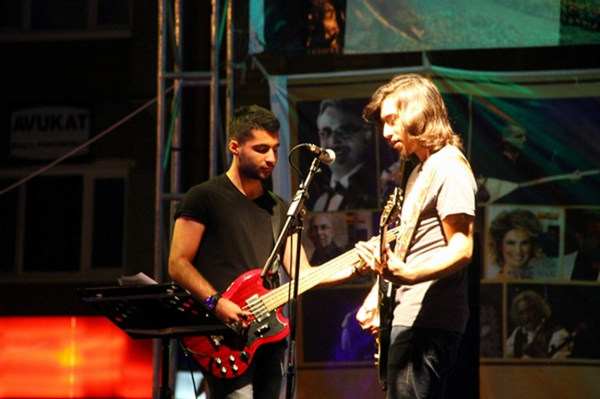 Sivaslı Gençler Grup 9 ile Coştu