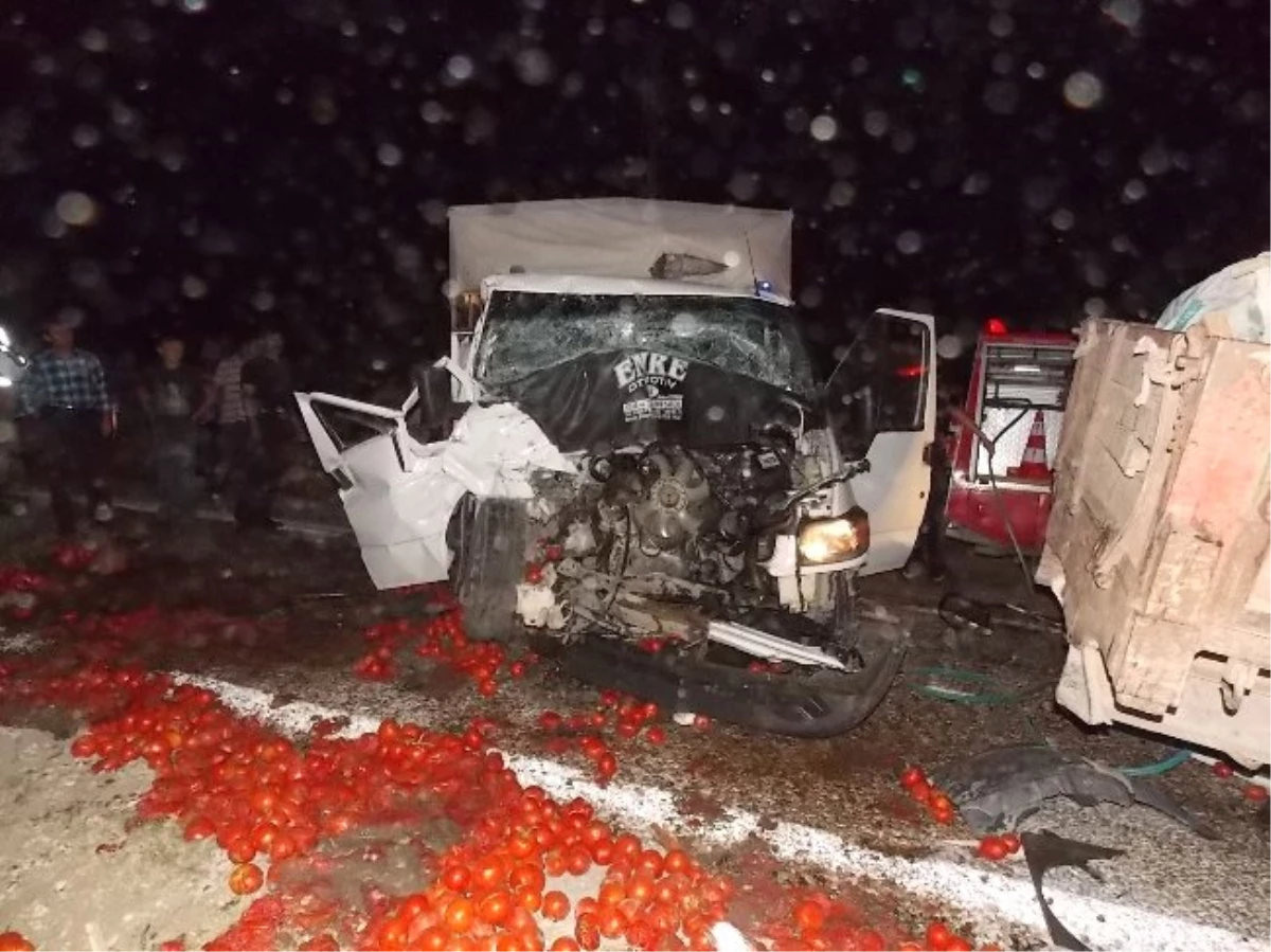 Tokat\'ta Trafik Kazası: 10 Yaralı