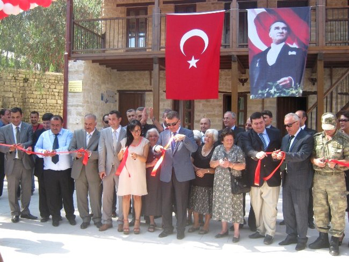 Vakıflı\'daki Tarihi Köy Evi Törenle Hizmete Girdi
