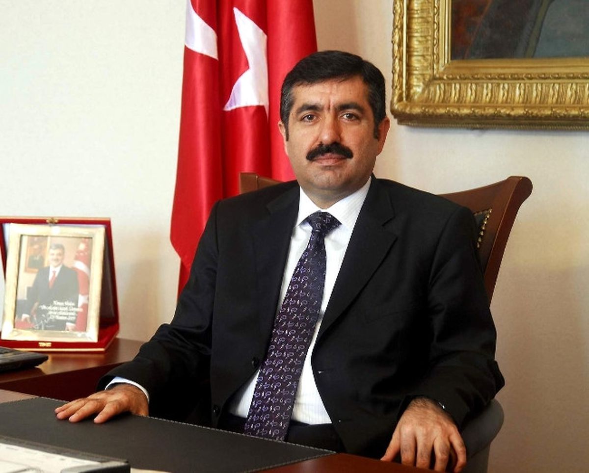 Vali Doğan\'dan Konya\'ya Şiirli Veda
