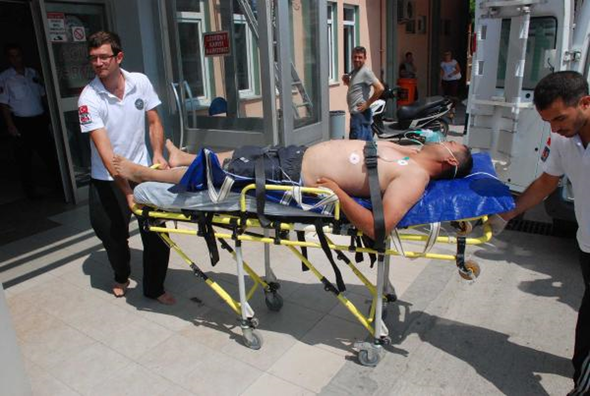 2 Kişi Boğulma Tehlikesi Geçirdi