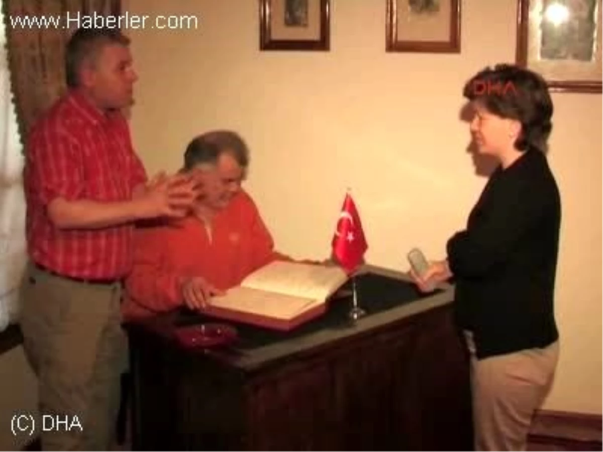 2selanik\'te Yenilenen \'Atatürk Evi Müzesi\'nin Son Hali Ziyaretçilerde Hayal Kırıklığına Neden Oldu