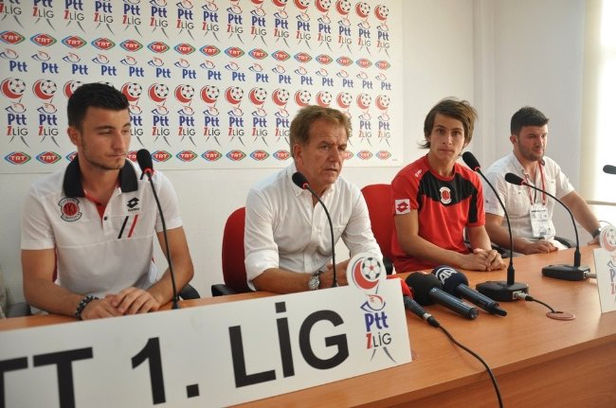 Balıkesirspor, Tki Tavşanlı Linyitspor\'u Tek Golle Geçti