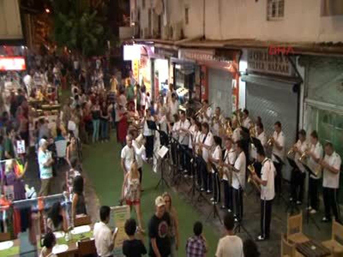 Bando Festivali Coşkuyla Sürüyor