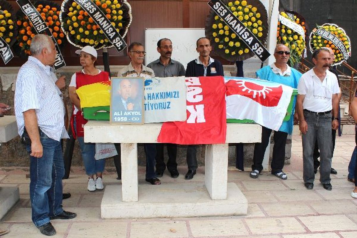 Başkan Akyol Son Yolculuğuna Uğurlandı