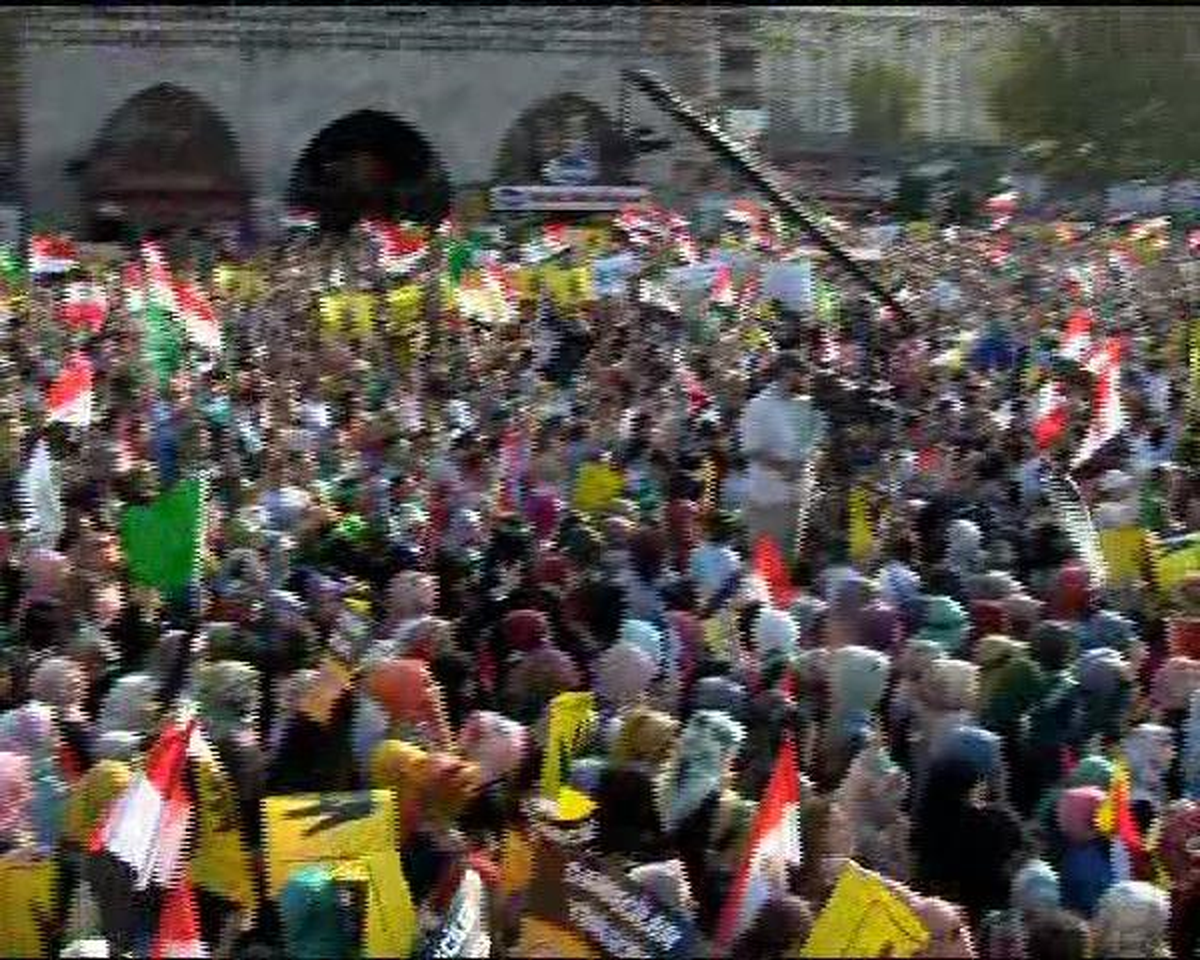 Eminönü Yeni Cami Meydanı\'nda Mısır Protestosu