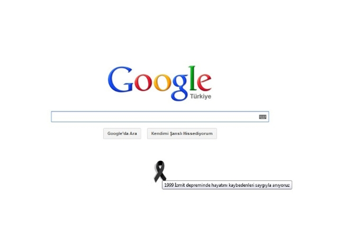Google\'da Marmara Depreminde Hayatını Kaybedenler Anısına Siyah Kurdele