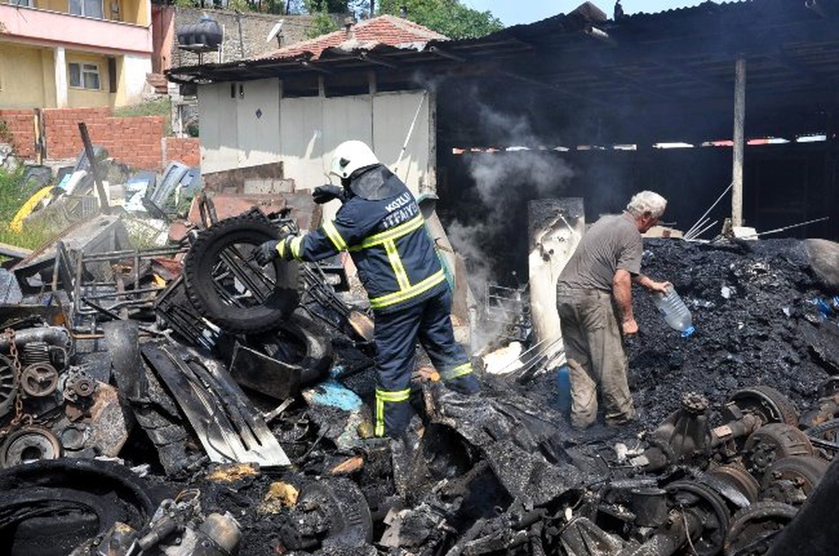 Hurdacıda Çıkan Yangına İtfaiye Müdahale Etti