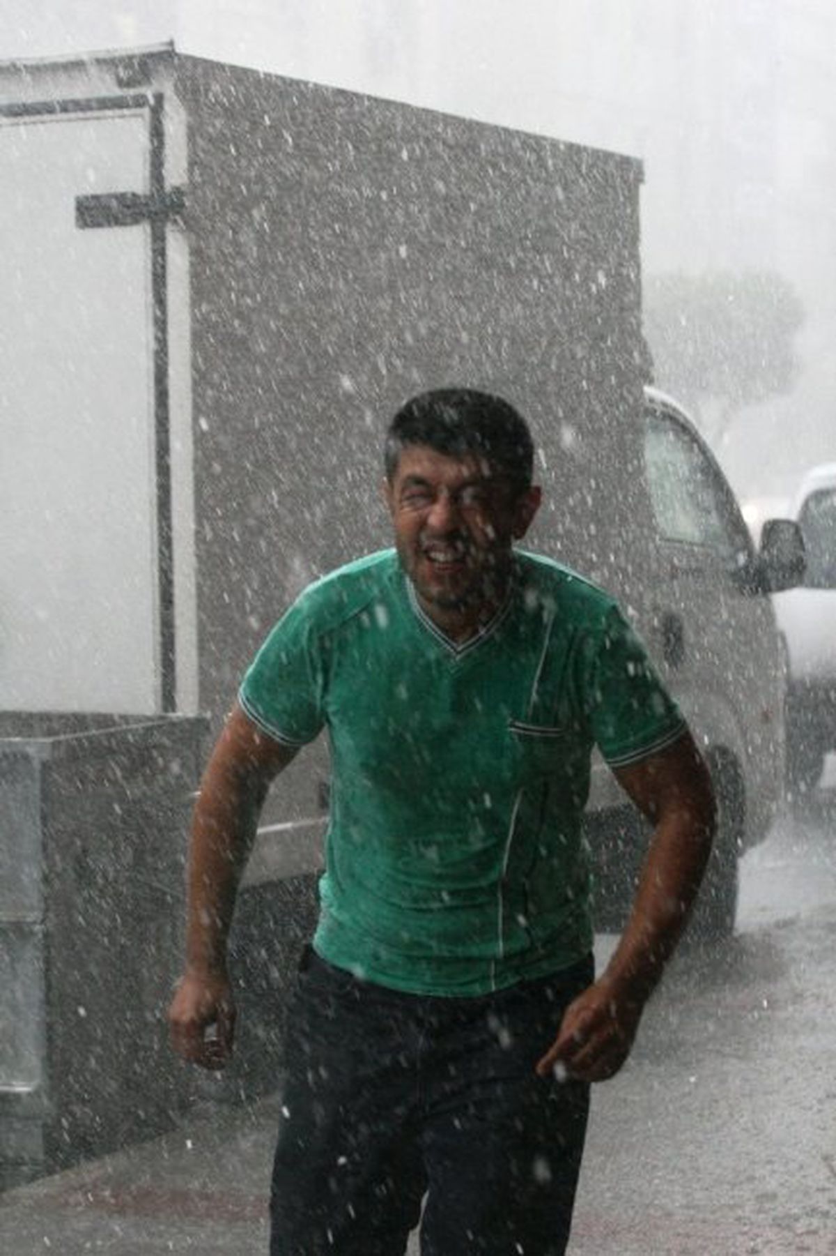 İzmir Yağmura Teslim Oldu