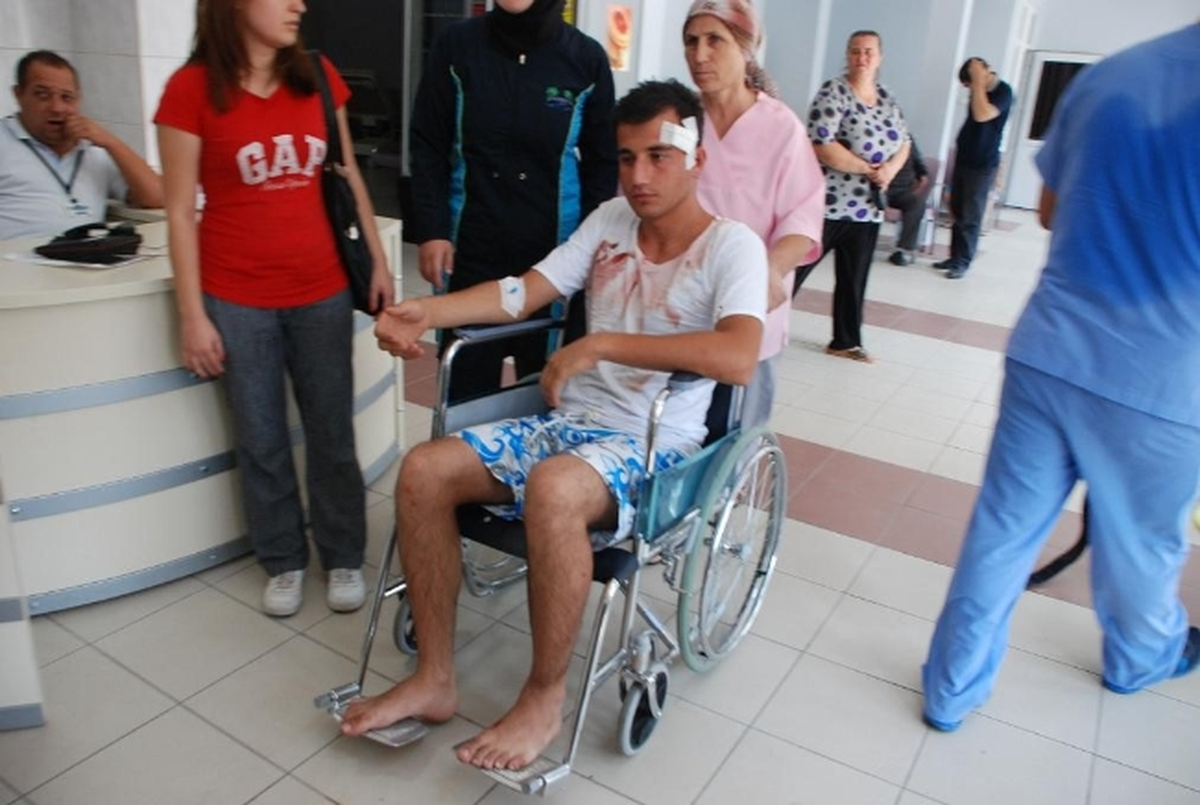 Keşan\'da Trafik Kazası: 6 Yaralı