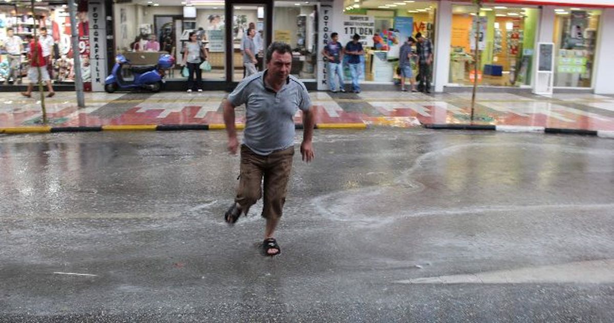Manisa\'da Yağmur