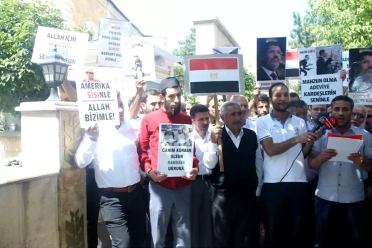 Mısır\'daki Katliama Bir Tepkide Bayburt\'dan