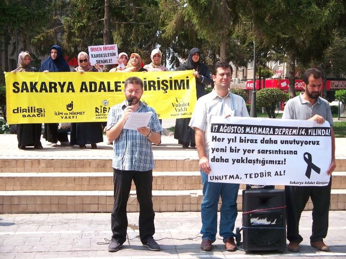 Sagir Depremin Unutulmasını Eleştirdi
