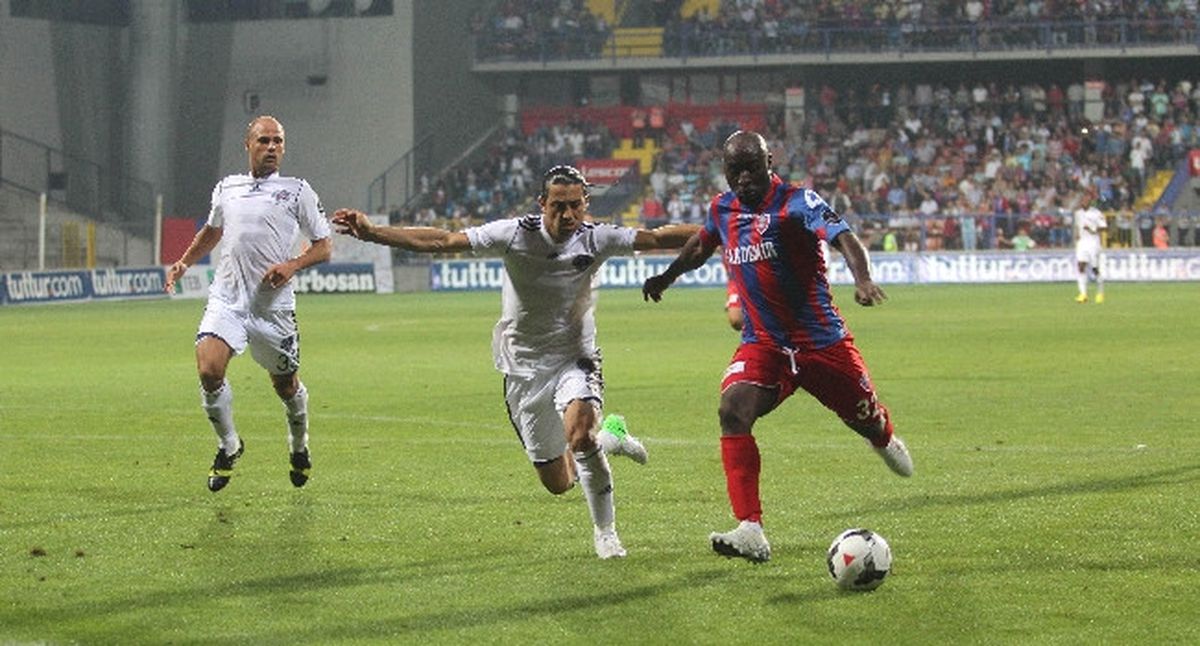 Karabükspor Kasımpaşa\'yı 2-0 Yendi