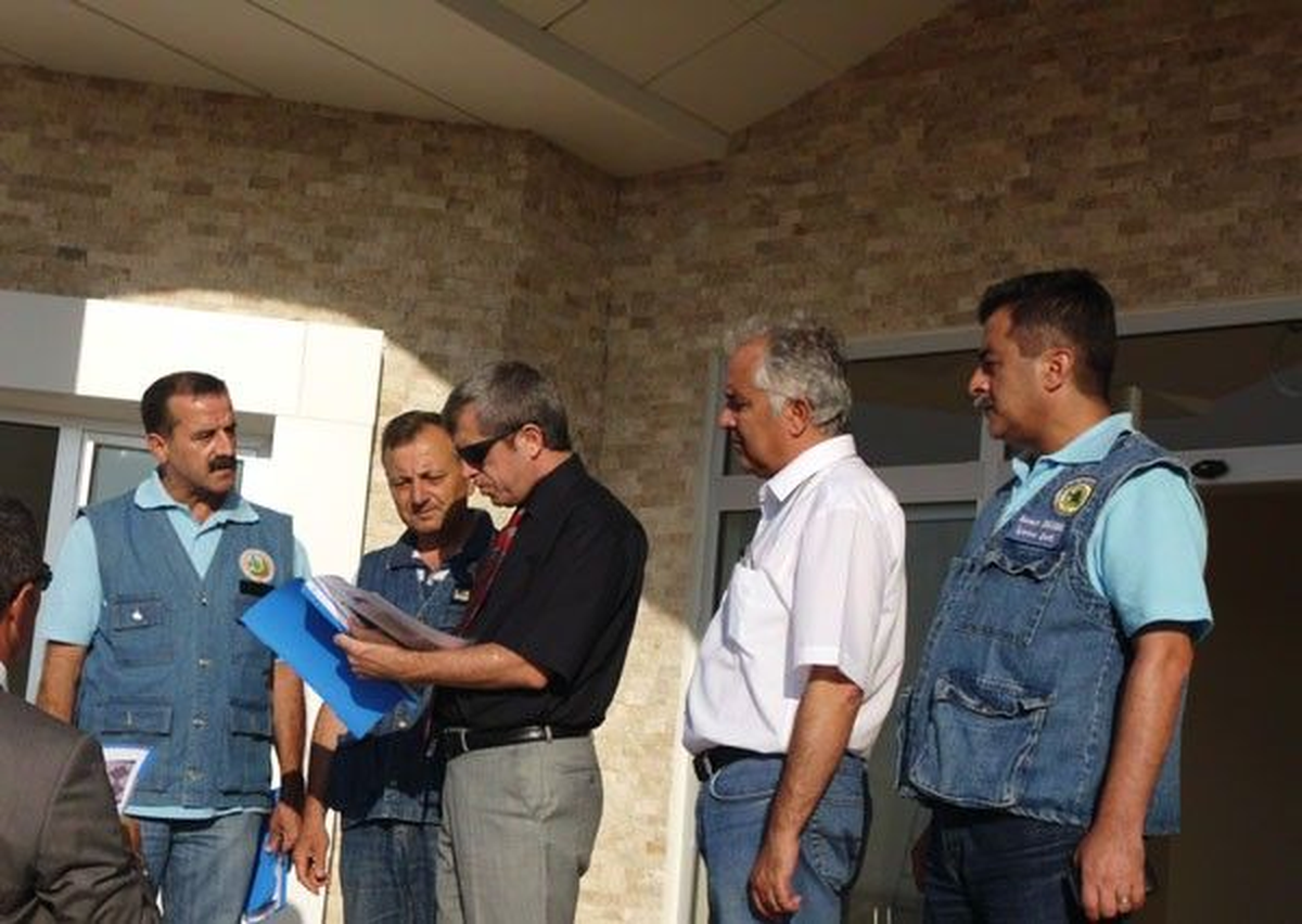 Vali Çınar, Mutluluk Ormanı ve Yangın Koordinasyon Merkezi\'ni Gezdi