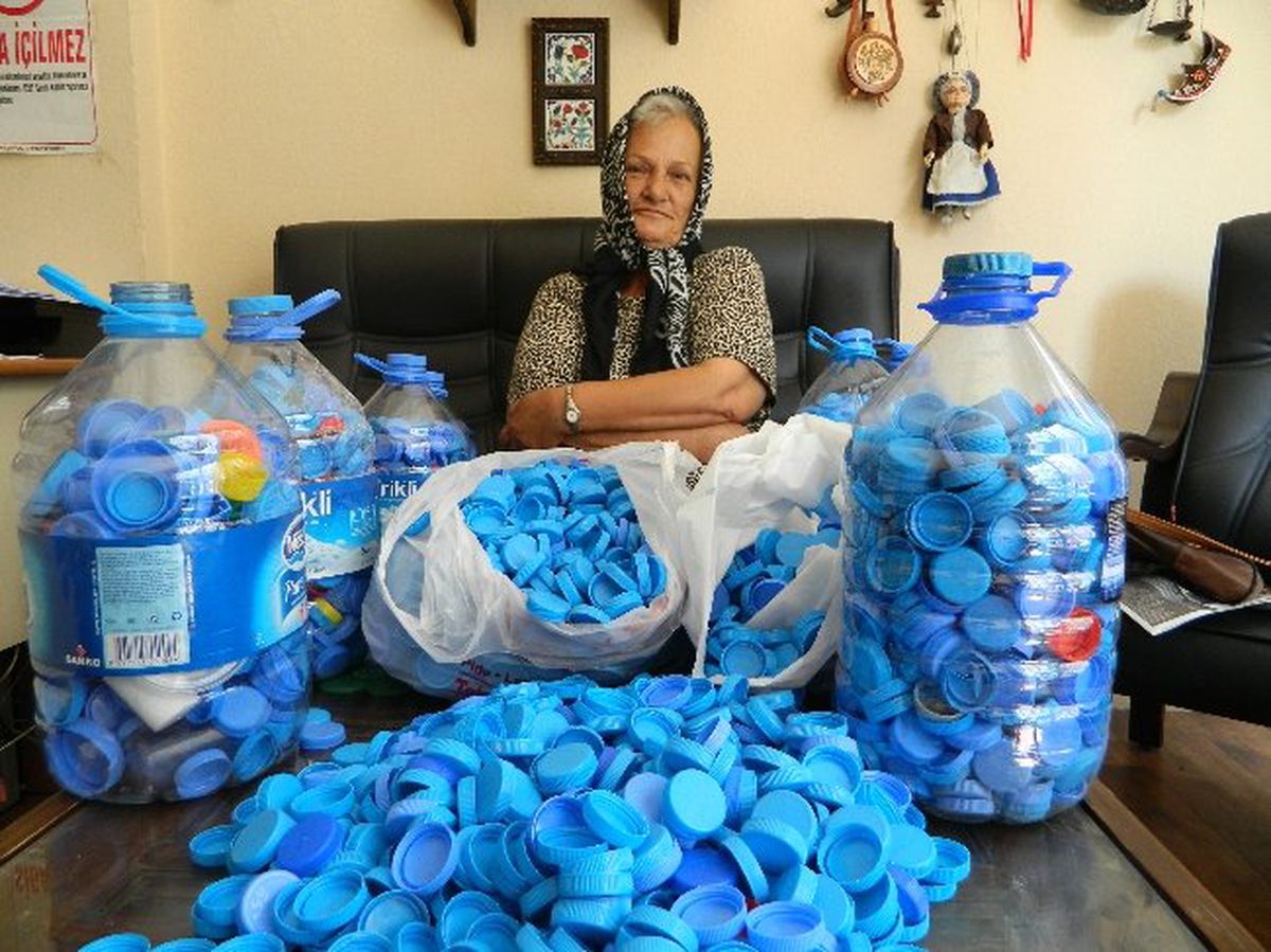 68 Yaşında 40 Bin Mavi Kapak Topladı