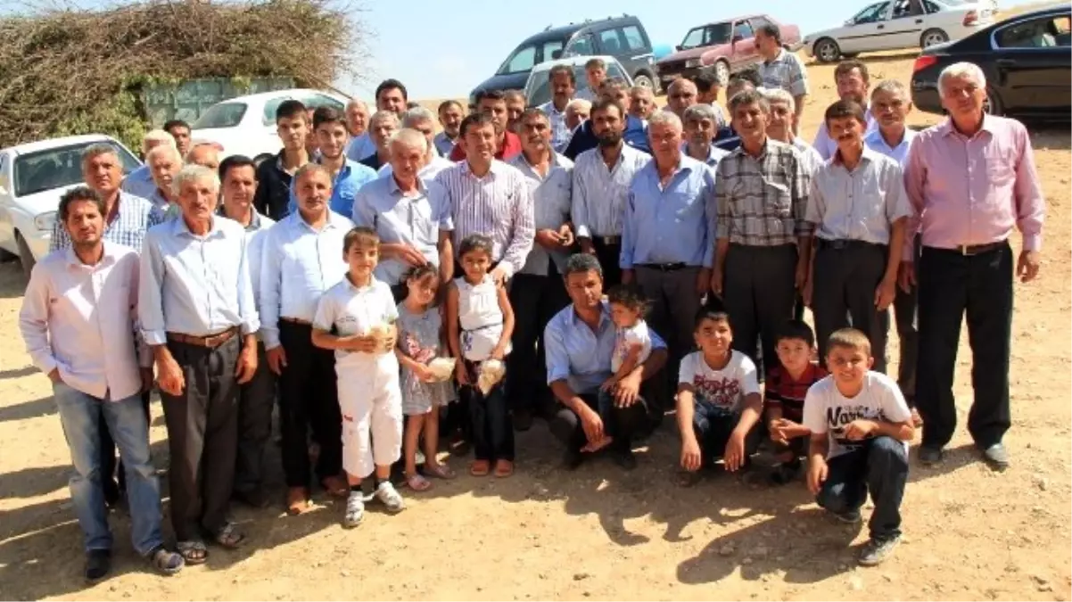 Ağbaba: "Kayısı, Malatya\'da Herkesin Ekmeği Anlamına Geliyor"