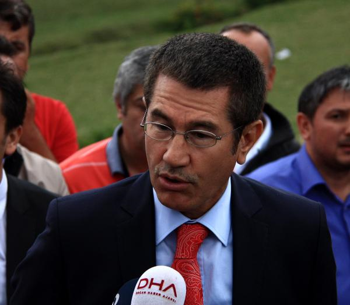 Ak Partili Canikli: Biz Zalimin Yanında Olamayız