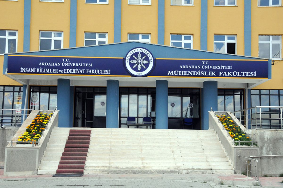 ARÜ Yeni Öğrencilerini Bekliyor