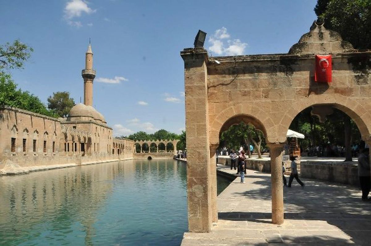 Aşırı Sıcaklar Balıklıgöl\'ü Sessiz Bıraktı
