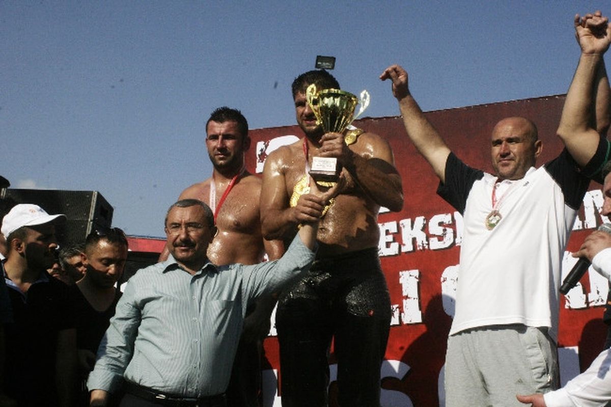 Bakan Bağış: Biz Doping Kullanmadan Siyaset Yapıyoruz