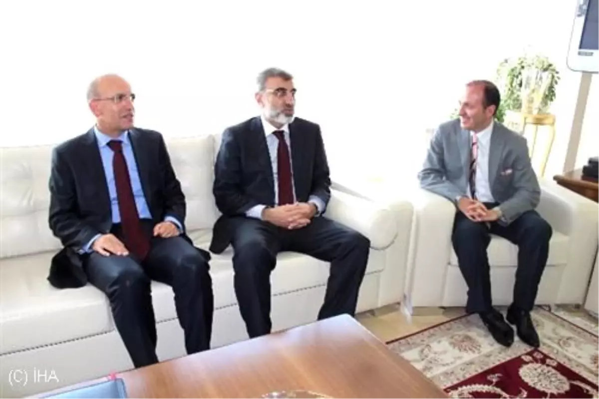 Bakan Şimşek, Twittir\'den Başkan Küçükler\'i Tebrik Etti