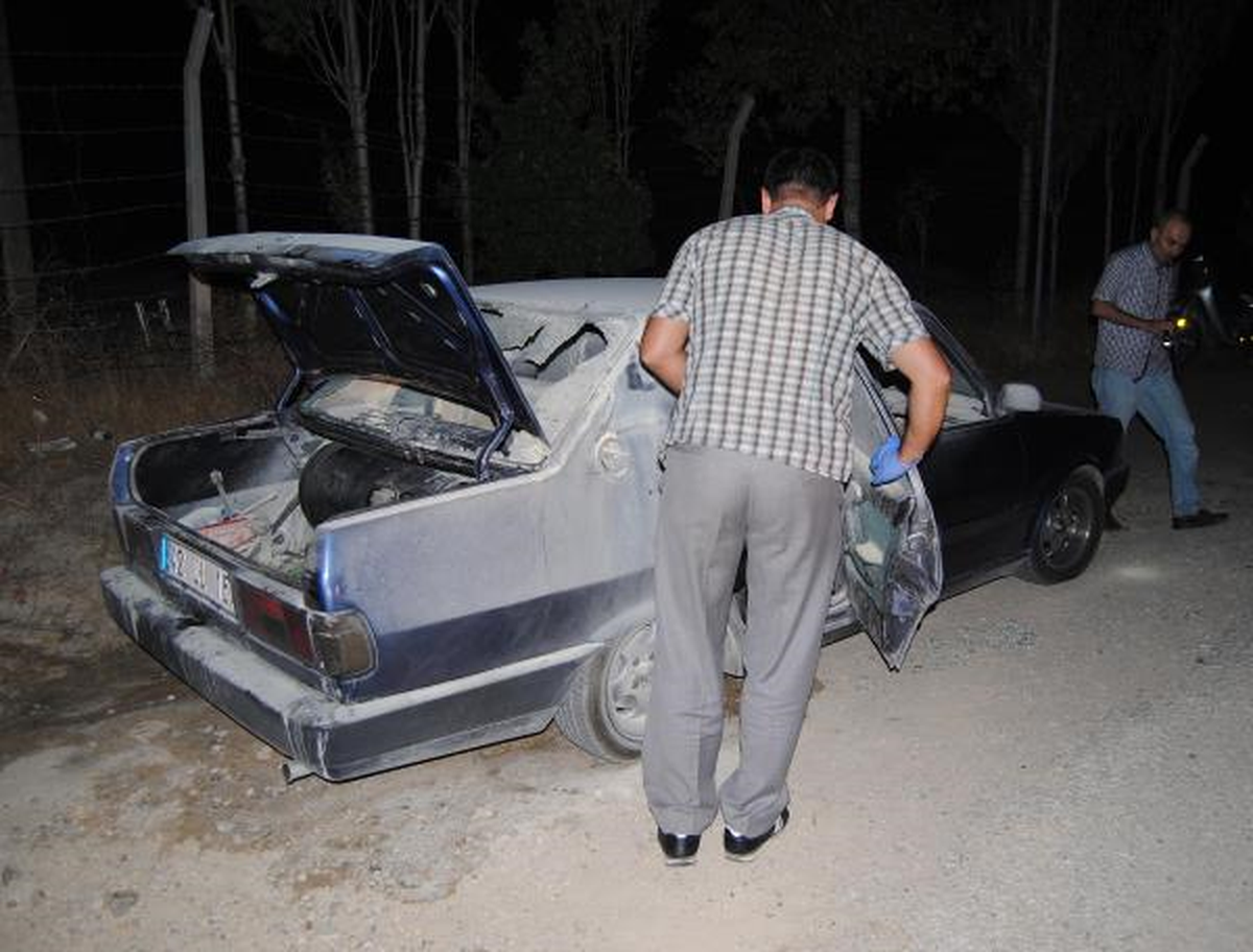 Balık Tutarken Otomobilleri Soyuldu ve Yandı