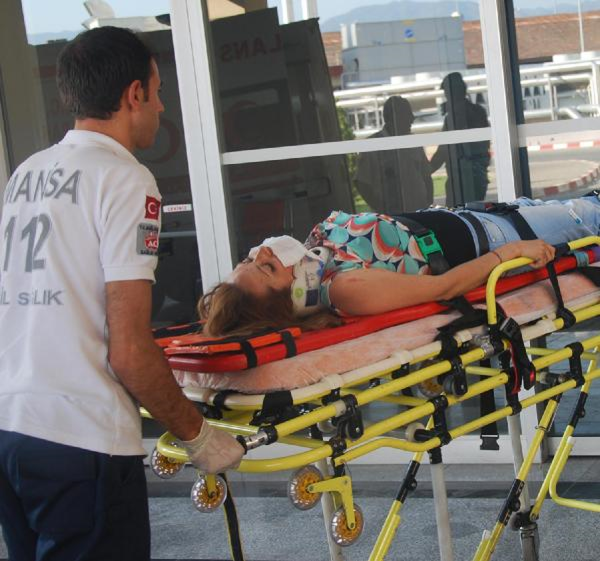 İki Otomobil Çarpıştı: 9 Yaralı