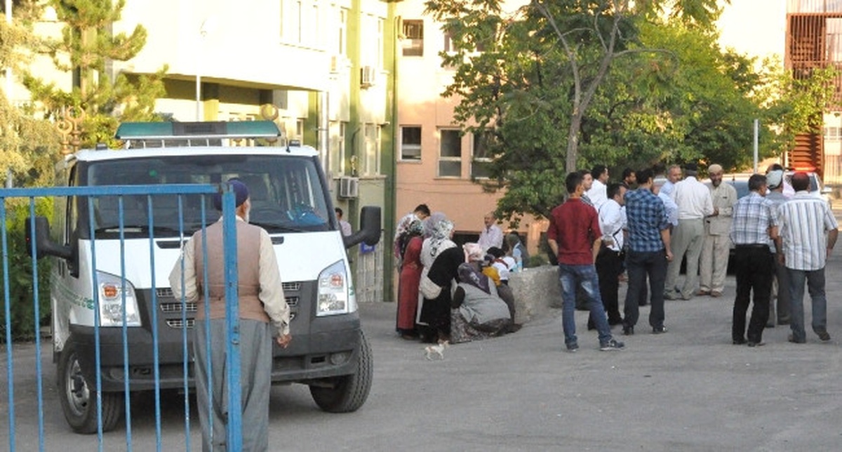 Malatya\'da Kazada Ölen Polis Memuru Toprağa Verildi