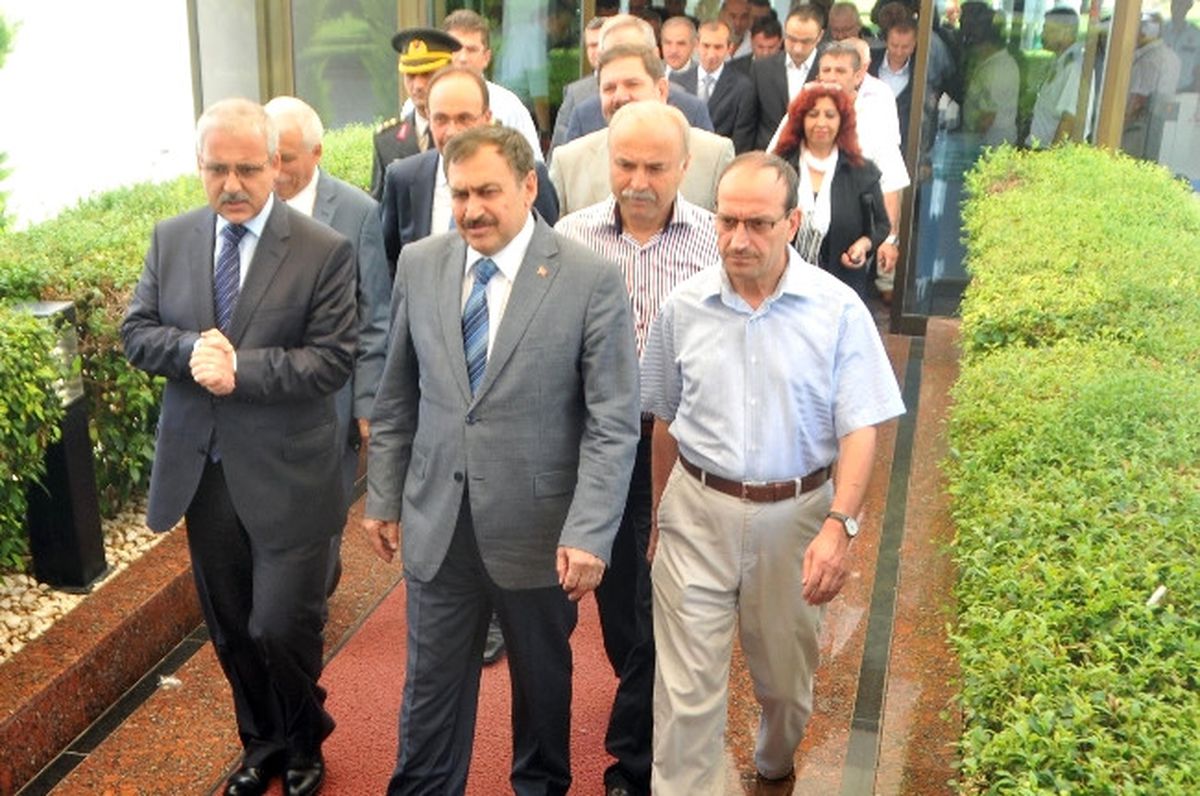 Prof.dr.veysel Eroğlu, Dalaman İlçe Teşkilatını Ziyaret Etti