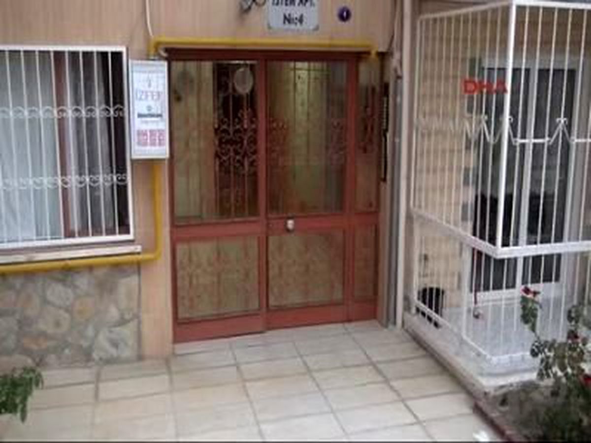 Üniversiteli Genç Evinde Öldü (2)