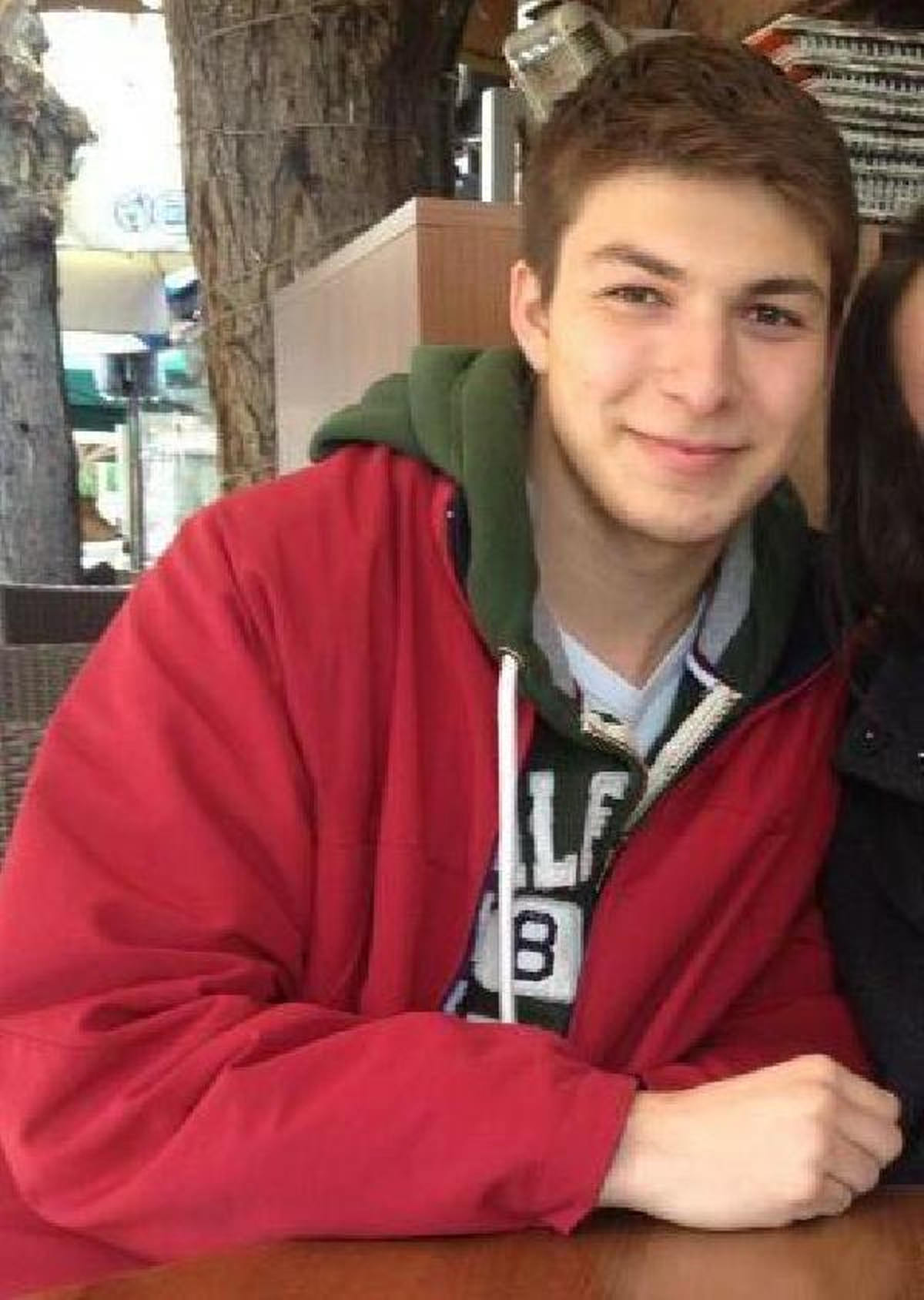 Üniversiteli Genç Evinde Öldü