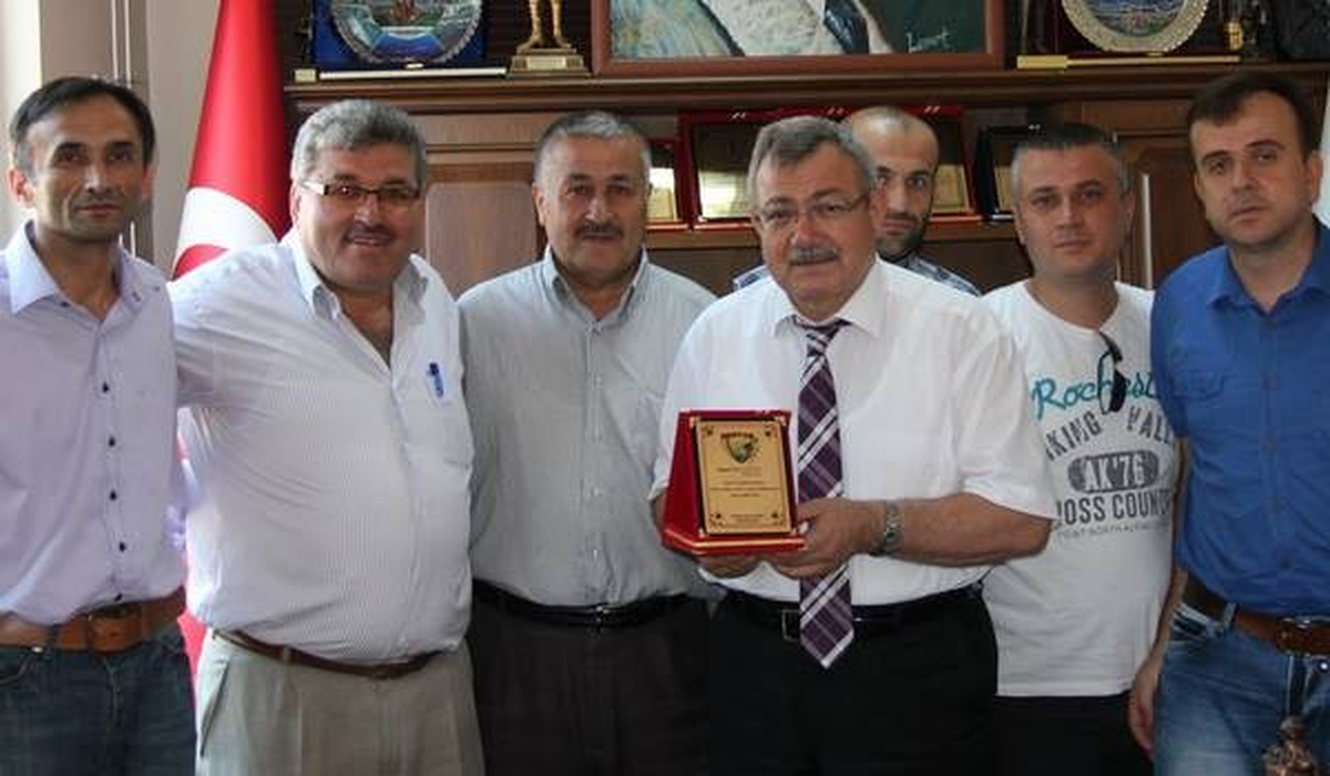Veliköyspor Başkanından Gülşen\'e Ziyaret