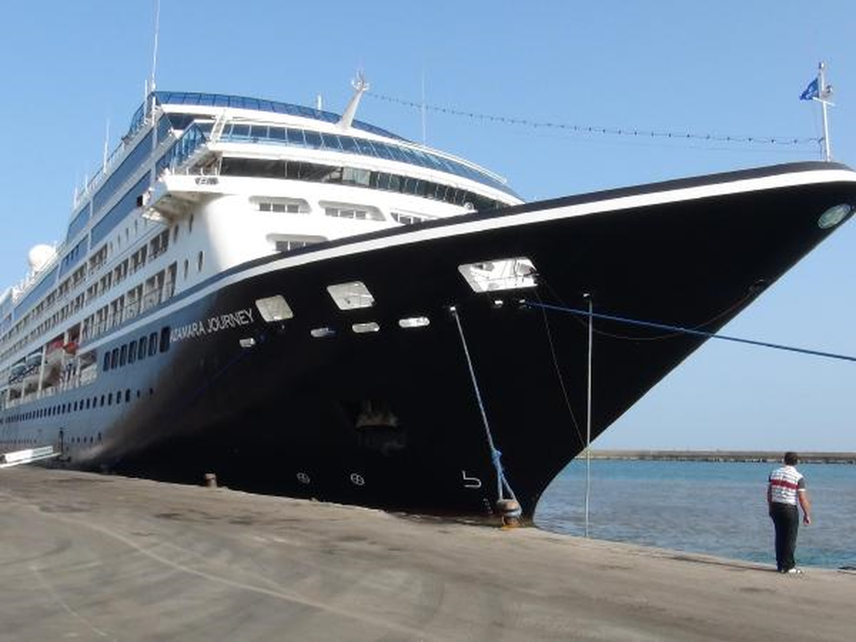 Turistleri Taşıyan Gemi Bartın\'a Demir Attı!