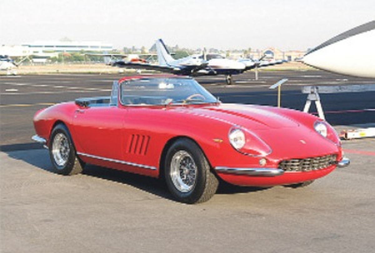 ABD'de 1967 Model Ferrari 27,5 Milyon Dolara Satıldı