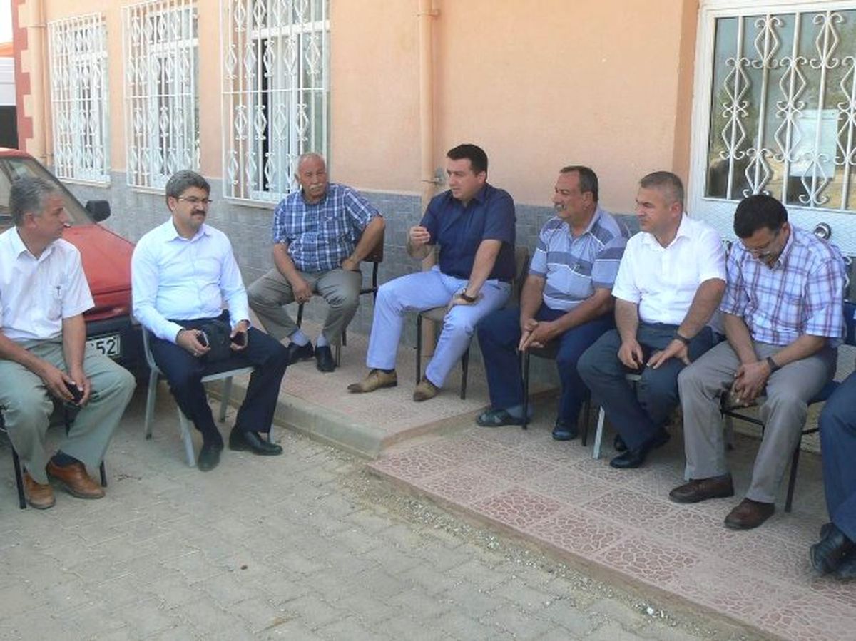 Bakıcı İçköy\'de Sorunları Dinledi, İmar Değişikliğini Anlattı