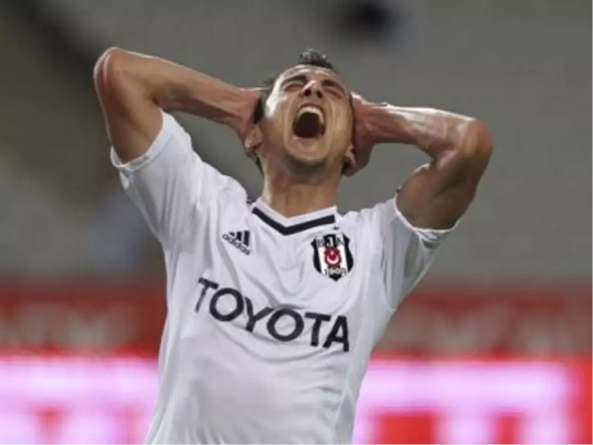 Beşiktaş\'ta Mustafa Pektemek\'in Sakatlığı Ciddi