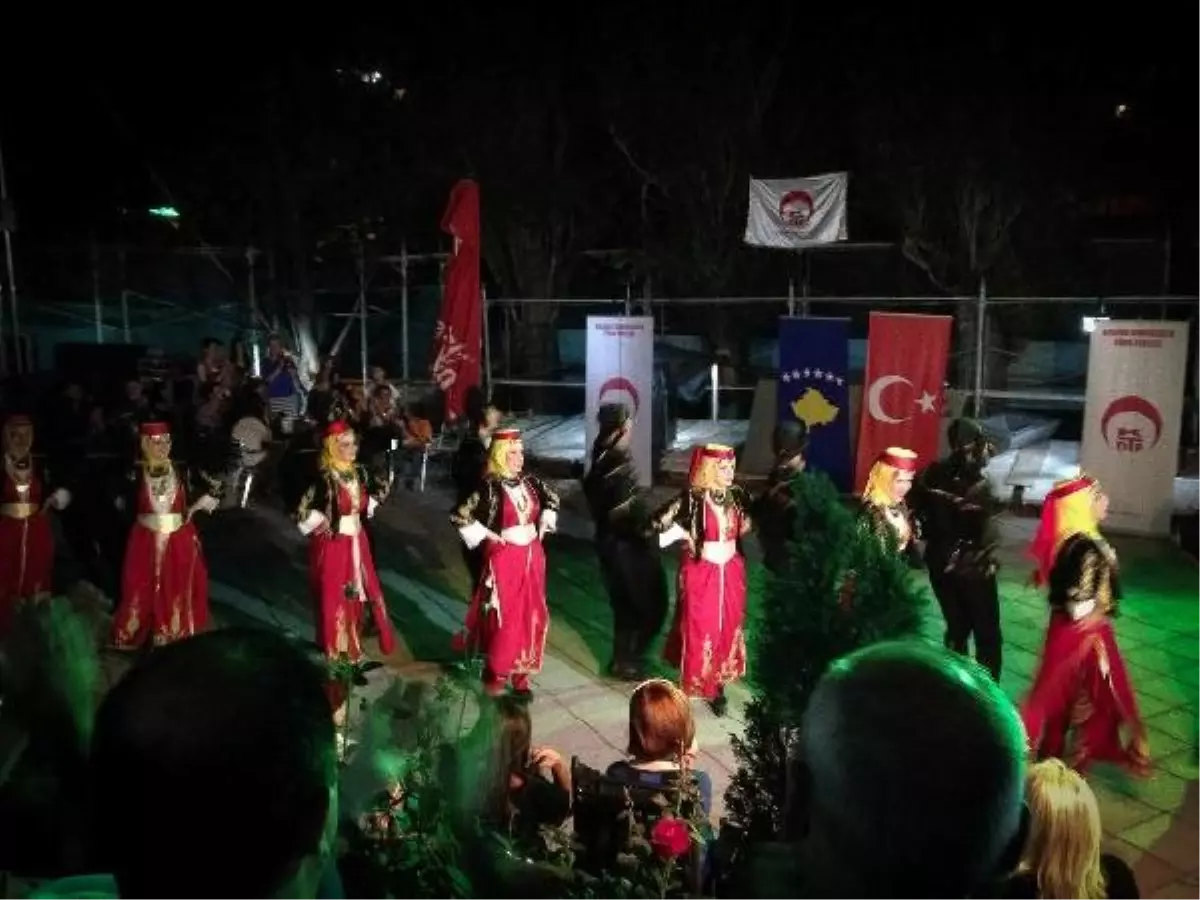 Bursa Büyükşehir Belediyesi Halk Oyunları Topluluğu Kosova\'da