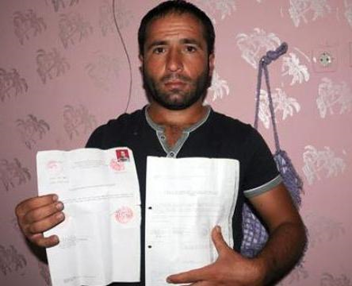 Cinsel Organı Deri Altında Olan Genç Tedavi İçin Yardım Bekliyor