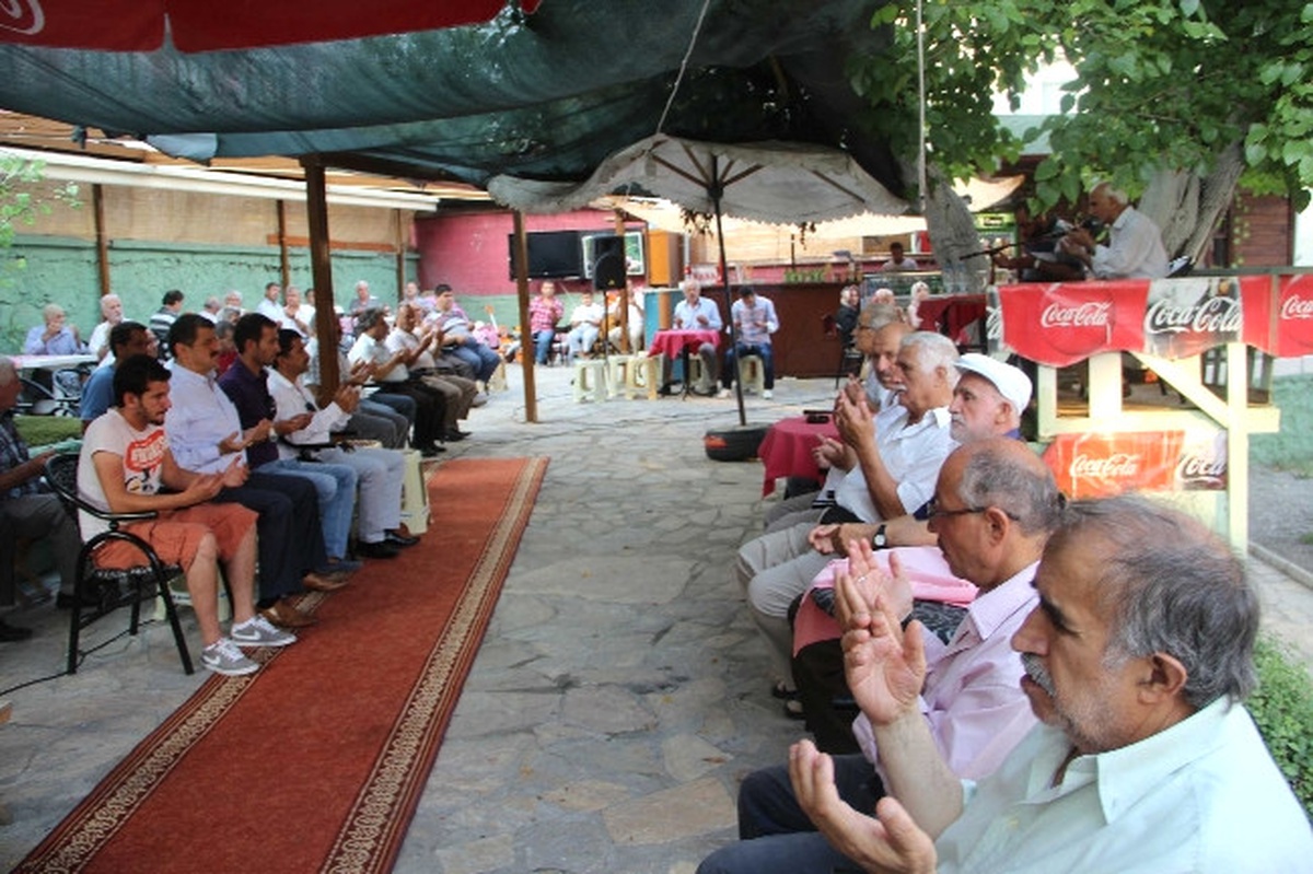 Depremde Hayatını Kaybedenler Dualarla Anıldı