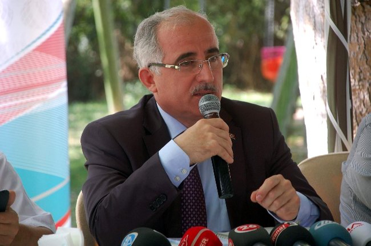 Eskişehir\'de Ahmet Yenilmez\'in Twitleri Tartışılıyor