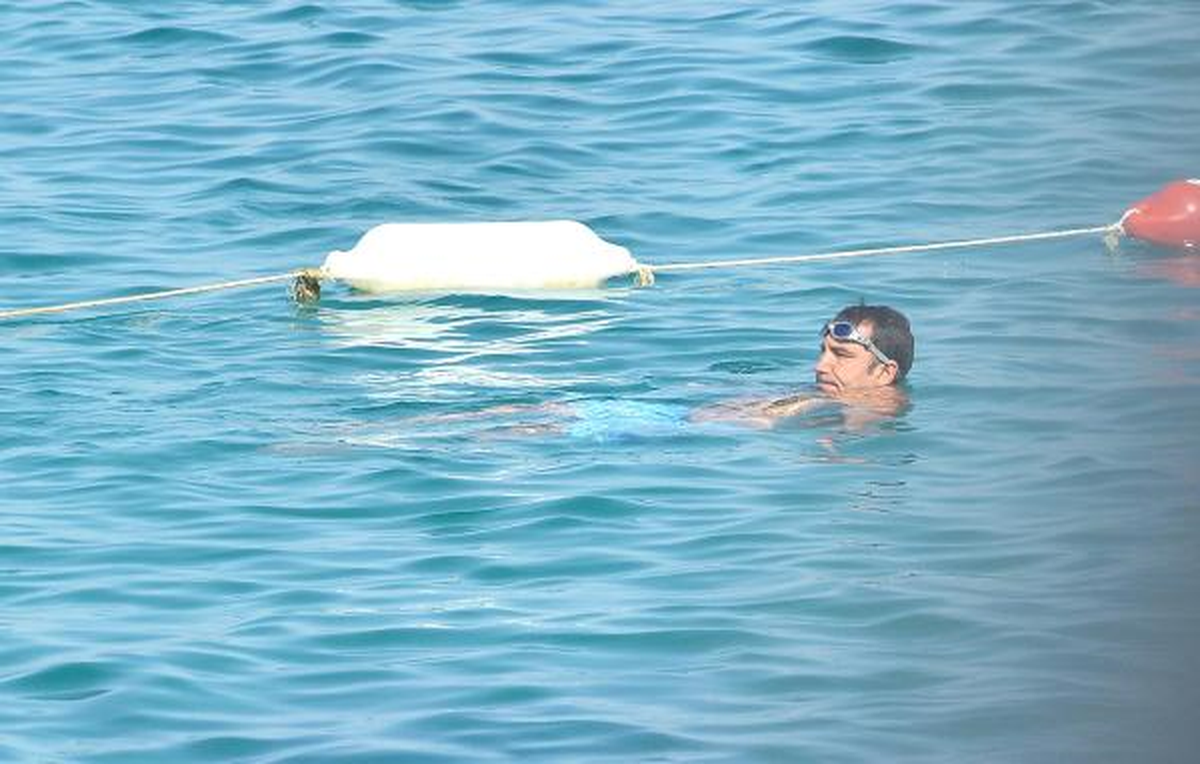 Ferhat Göçer ile Ömür Gedik Çeşme\'de Tatil Yapıyor