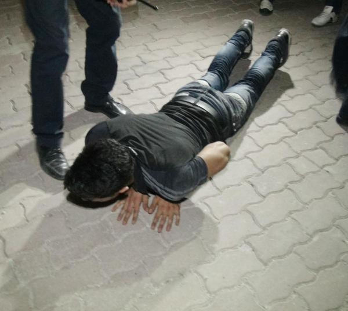 Halı Hırsızları Kovalamaca Sonucu Yakalandı